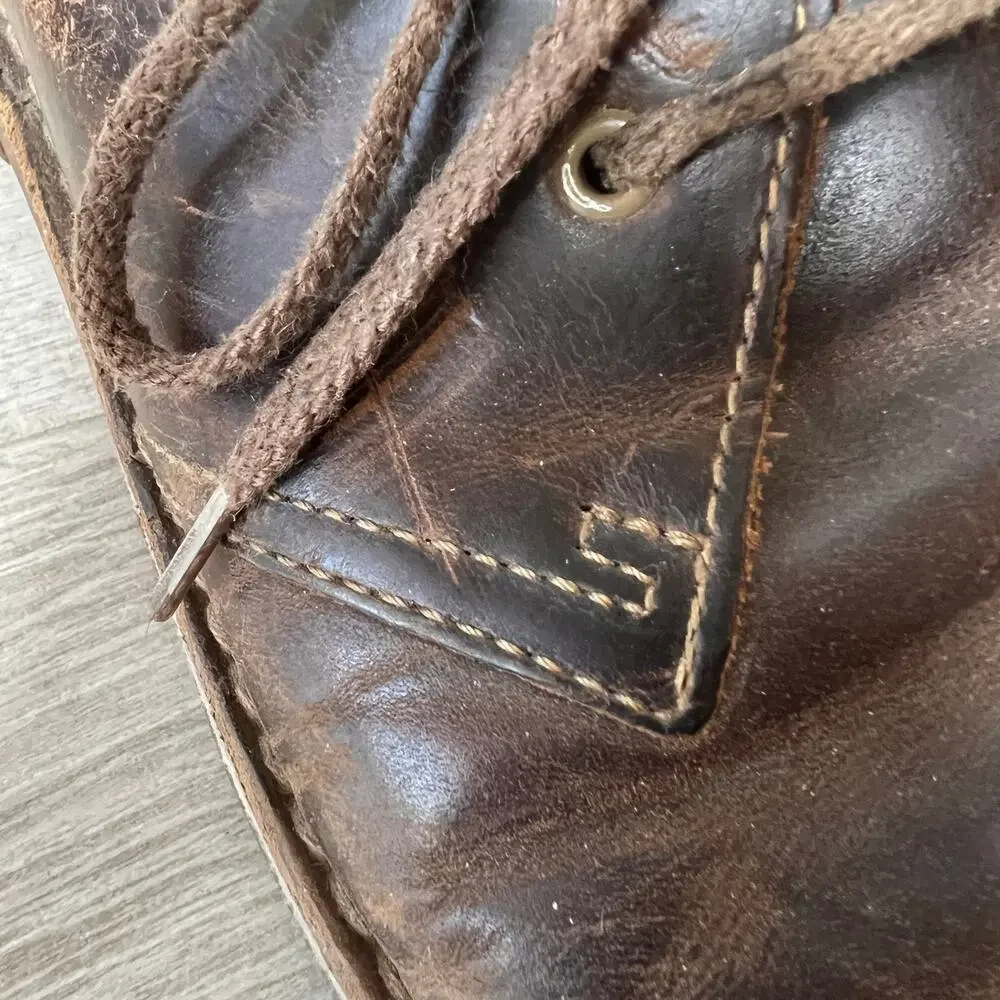 Clarks Shoes Mens Size US 9M / EU 42 Bushacre 2 Chukka Boots in Brown Leather